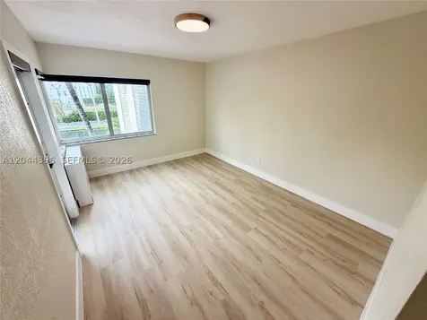 641 Espanola Way Miami Beach FL 33139