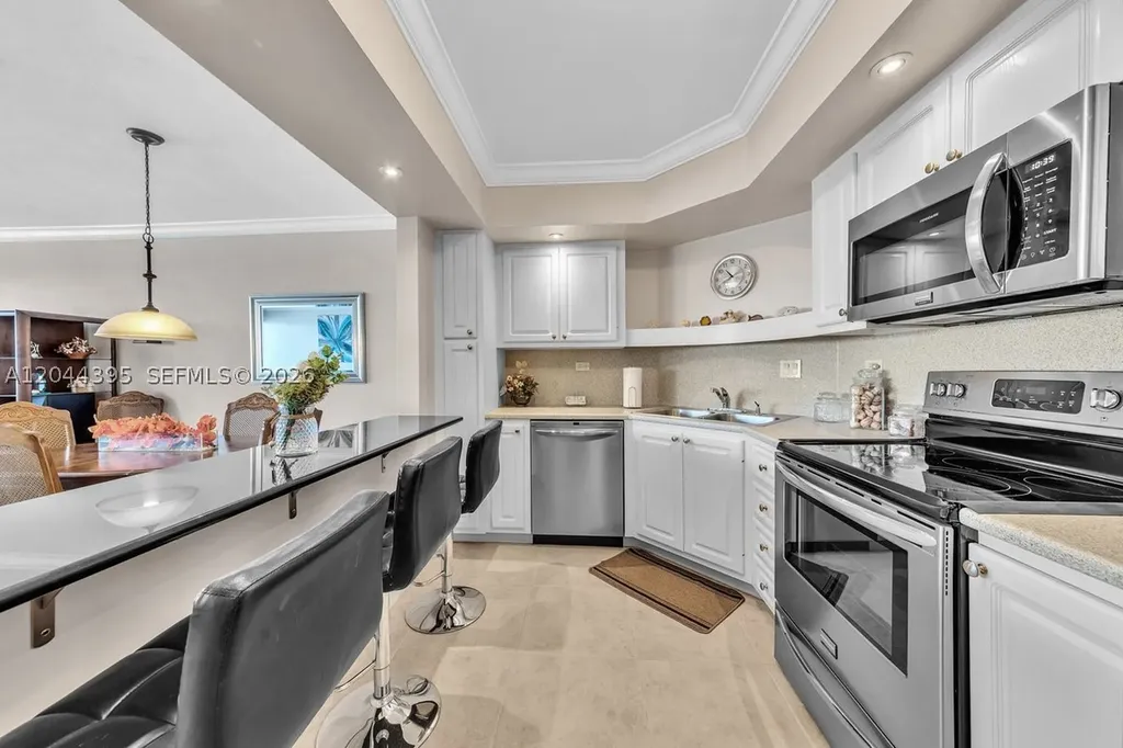 3111 N Ocean Drive Hollywood FL 33019