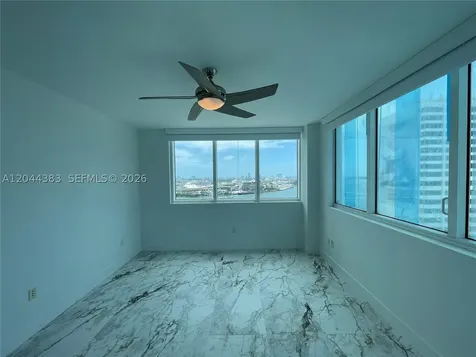 253 NE 2nd Street Miami FL 33132