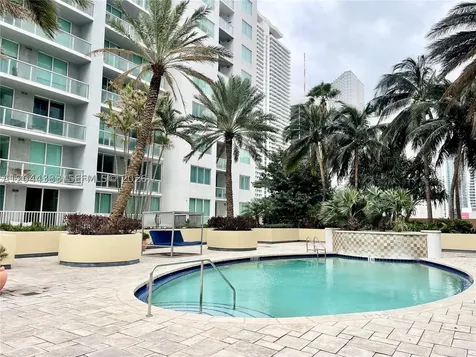 253 NE 2nd Street Miami FL 33132