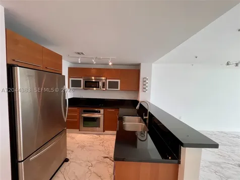 253 NE 2nd Street Miami FL 33132
