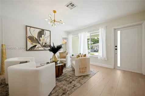 4220 SW 14th Street Miami FL 33134