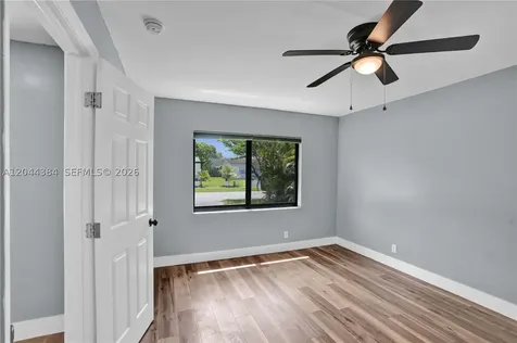 611 SW 76th Terrace North Lauderdale FL 33068