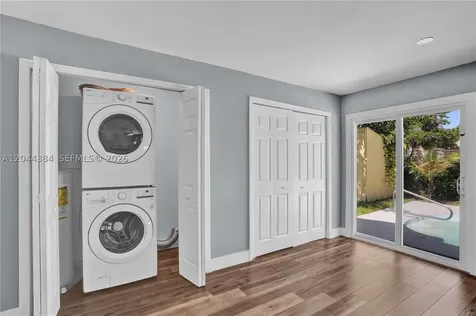 611 SW 76th Terrace North Lauderdale FL 33068