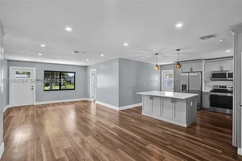 611 SW 76th Terrace North Lauderdale FL 33068