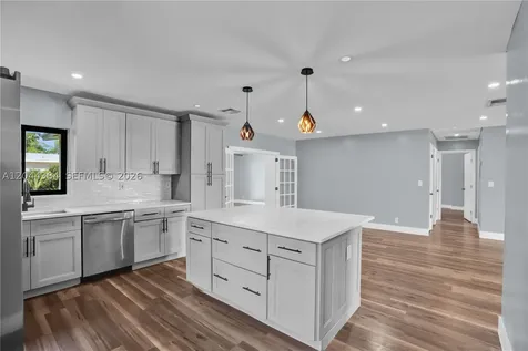 611 SW 76th Terrace North Lauderdale FL 33068