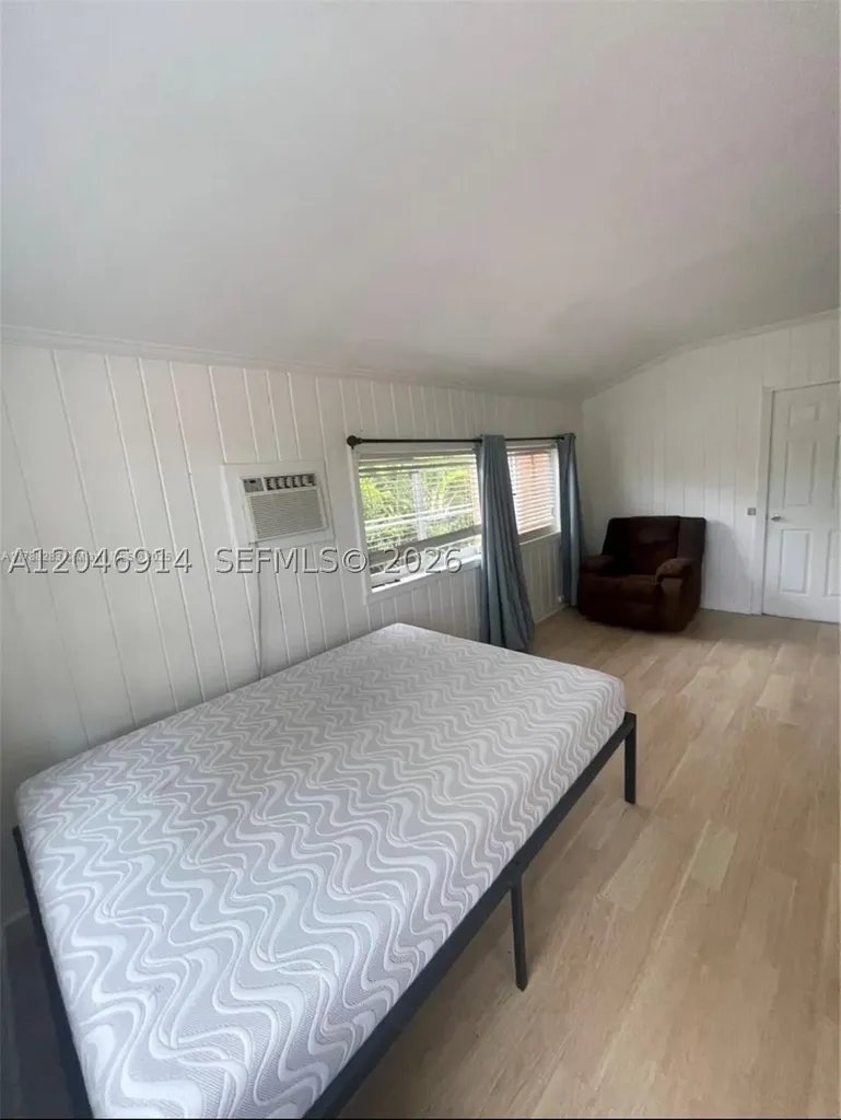 1211 NE 130th Street North Miami FL 33161
