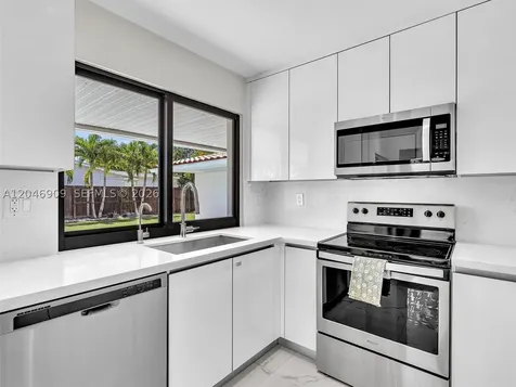19225 NE 18th Avenue Miami FL 33179