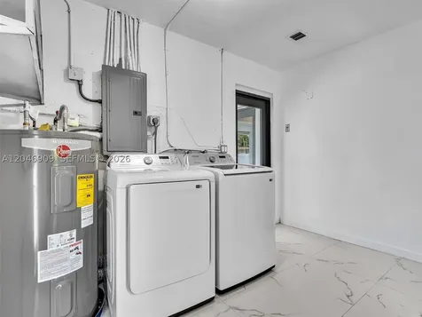 19225 NE 18th Avenue Miami FL 33179