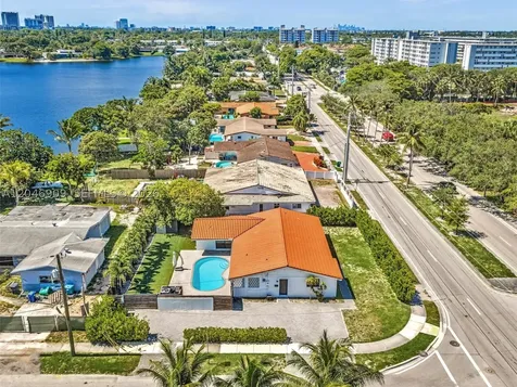 19225 NE 18th Avenue Miami FL 33179