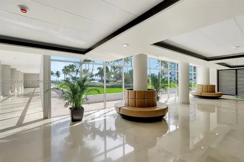5005 Collins Avenue Miami Beach FL 33140