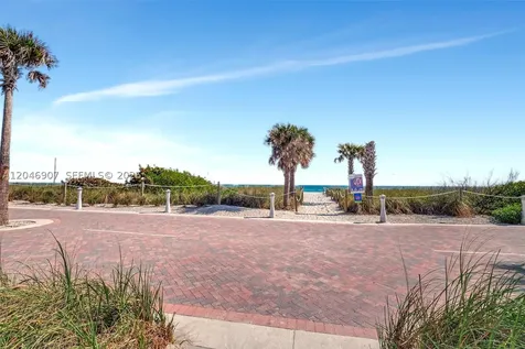 5005 Collins Avenue Miami Beach FL 33140