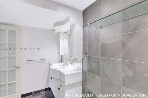 5005 Collins Avenue Miami Beach FL 33140
