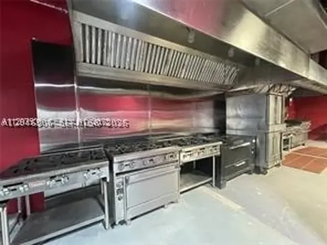 2735 NW 54th Street Miami FL 33142