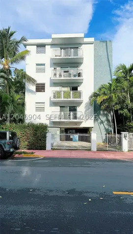 716 Michigan Avenue Miami Beach FL 33139