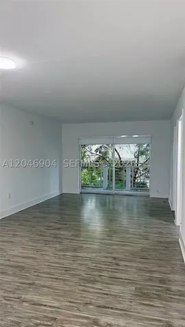 716 Michigan Avenue Miami Beach FL 33139