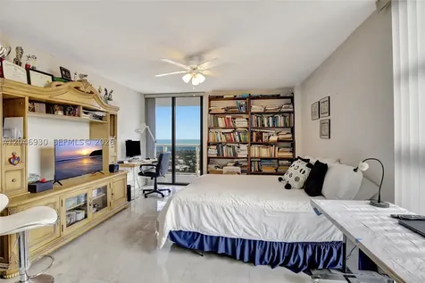 20515 E Country Club Drive Aventura FL 33180