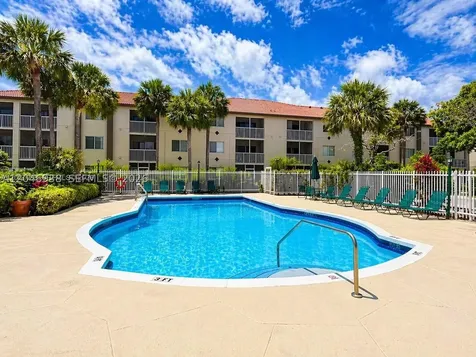 430 S Park Hollywood FL 33021