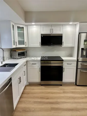 800 SW 125th Way Pembroke Pines FL 33027