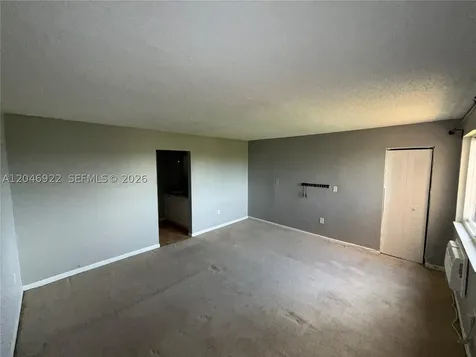 6960 Miami Gardens Drive Hialeah FL 33015