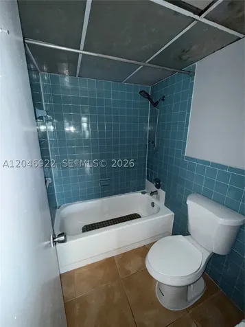 6960 Miami Gardens Drive Hialeah FL 33015