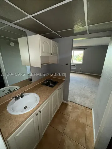 6960 Miami Gardens Drive Hialeah FL 33015