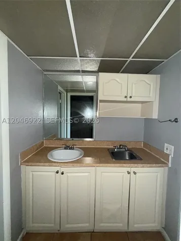 6960 Miami Gardens Drive Hialeah FL 33015