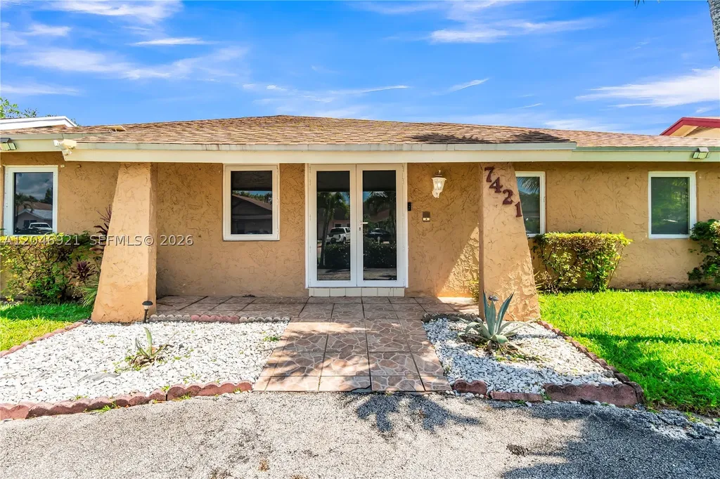 7421 SW 14th Court North Lauderdale FL 33068