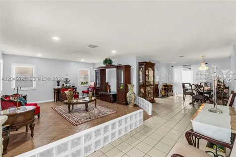 7421 SW 14th Court North Lauderdale FL 33068
