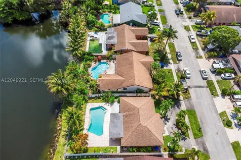 7421 SW 14th Court North Lauderdale FL 33068