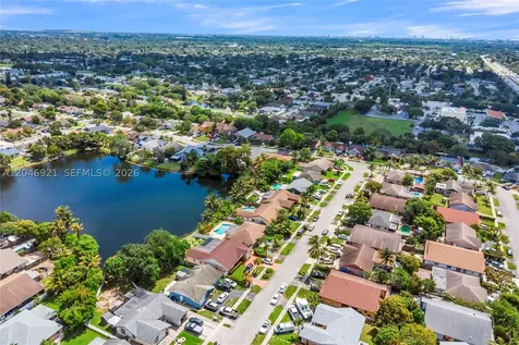 7421 SW 14th Court North Lauderdale FL 33068