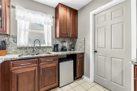 7421 SW 14th Court North Lauderdale FL 33068