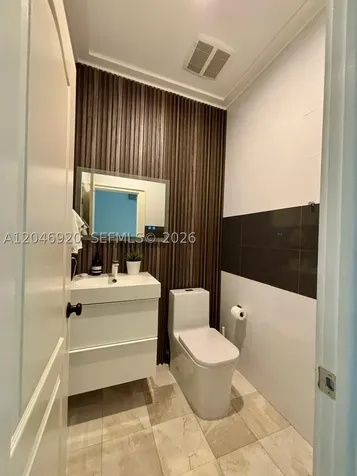 15986 SW 71st Terrace Miami FL 33193