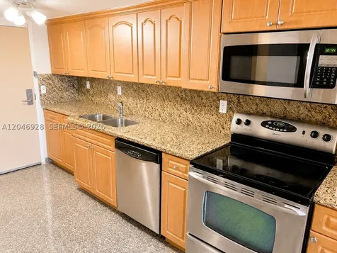 19201 Collins Avenue Sunny Isles Beach FL 33160