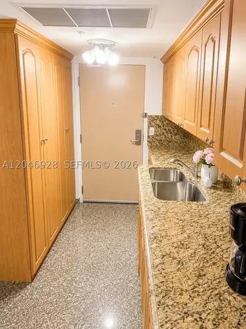 19201 Collins Avenue Sunny Isles Beach FL 33160