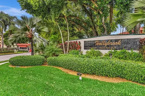 671 S Hollybrook Drive Pembroke Pines FL 33025