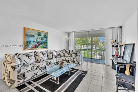 671 S Hollybrook Drive Pembroke Pines FL 33025