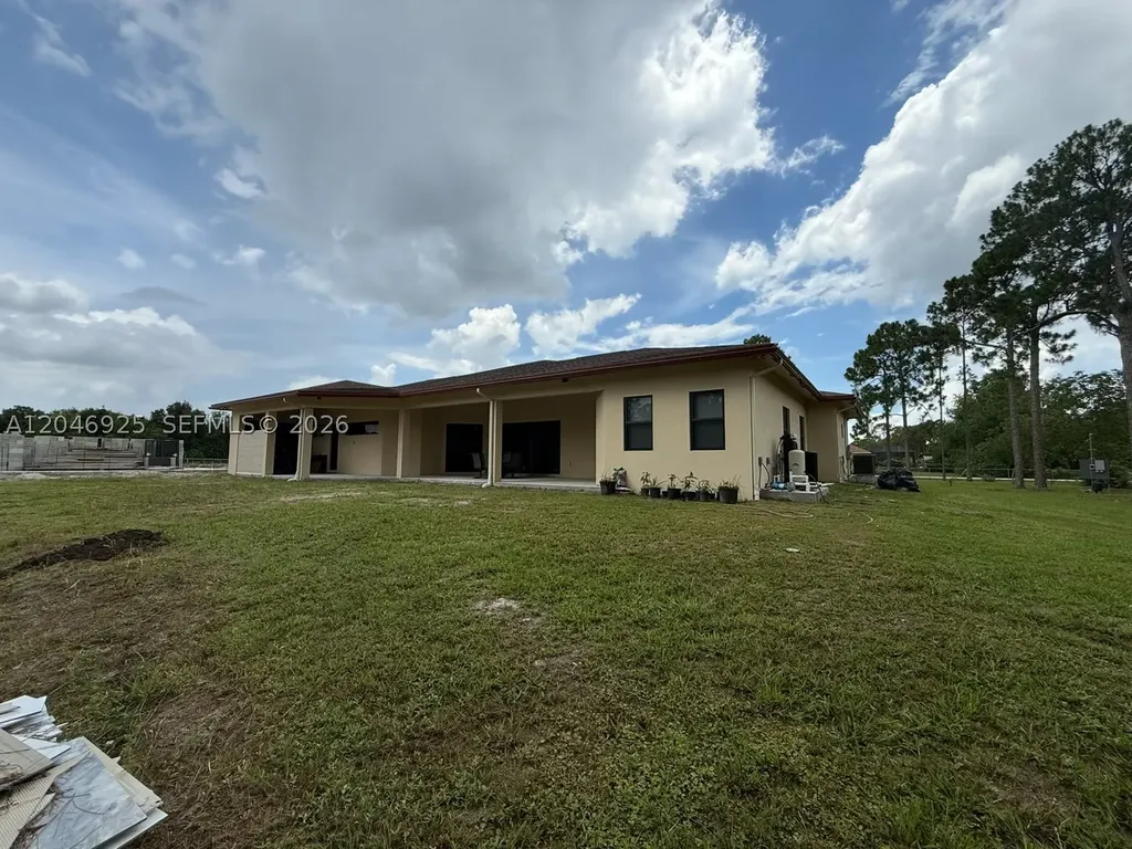 13085 N 78th Place N Loxahatchee FL 33412