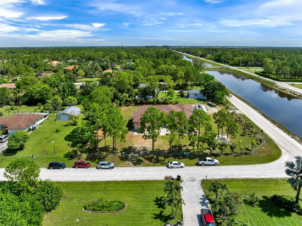 13085 N 78th Place N Loxahatchee FL 33412