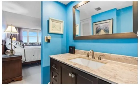 6039 Collins Avenue Miami Beach FL 33140