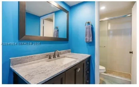 6039 Collins Avenue Miami Beach FL 33140
