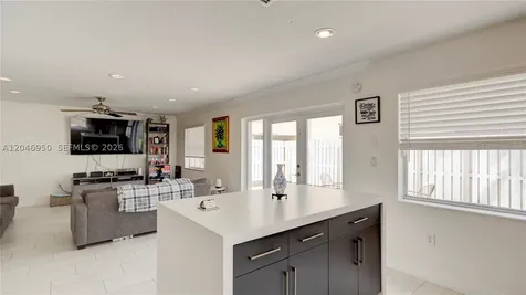 1237 NW 125th Terrace Sunrise FL 33323