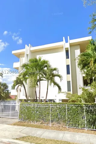 5839 SW 74th Terrace South Miami FL 33143