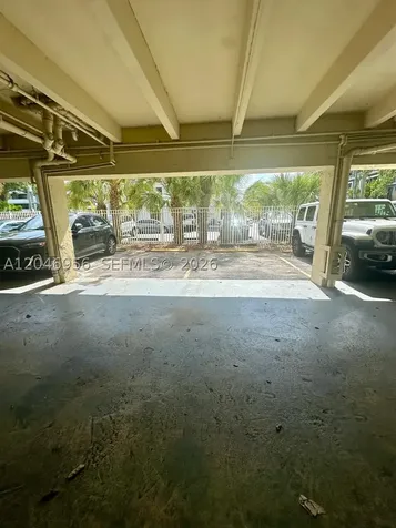 5839 SW 74th Terrace South Miami FL 33143