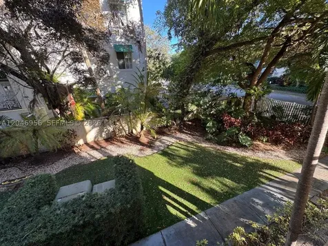 5839 SW 74th Terrace South Miami FL 33143