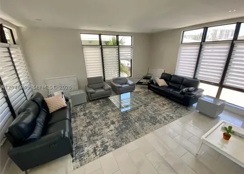 8256 NW 48th Terrace Doral FL 33166