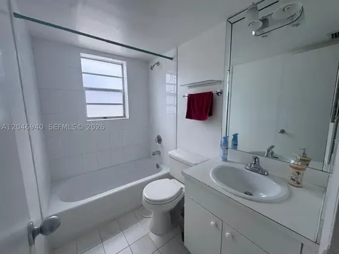 1725 W 60th Street Hialeah FL 33012