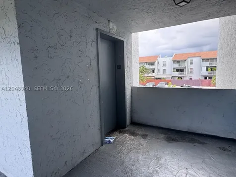 1725 W 60th Street Hialeah FL 33012