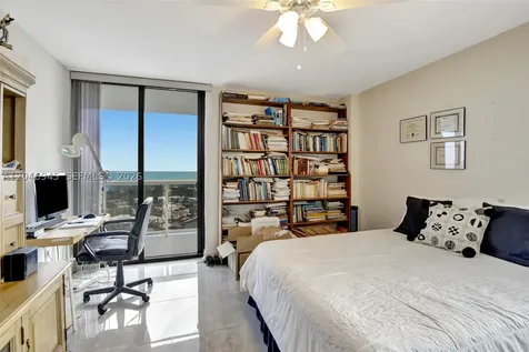20515 E Country Club Drive Aventura FL 33180