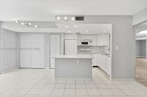 2408 NE 10th Street Hallandale Beach FL 33009